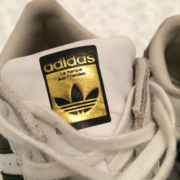 Kid’s adidas SuperStar Shoes - Picture 2 of 7